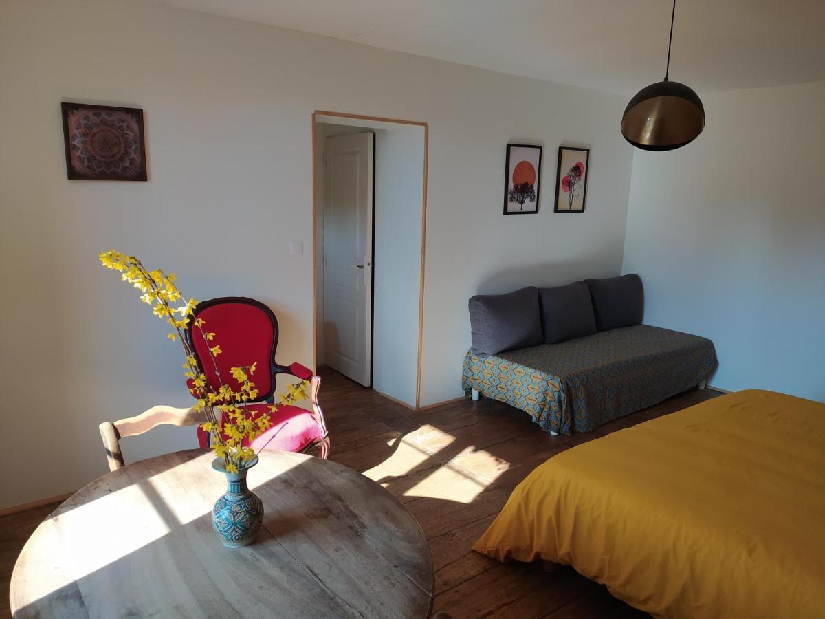 Avol D'Oiseau Bed & Breakfast Villers-Farlay Dış mekan fotoğraf
